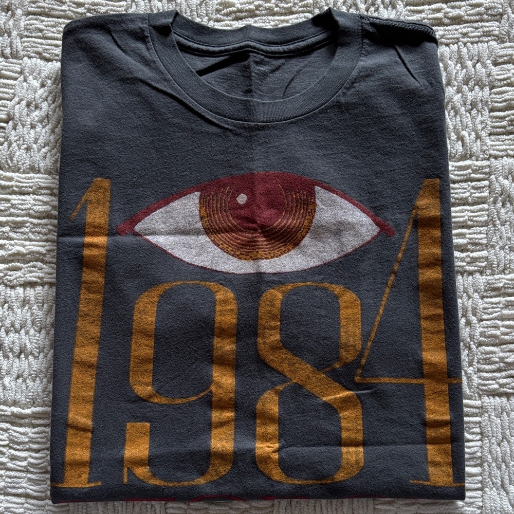 Graphic Tee 1984 George Orwell
